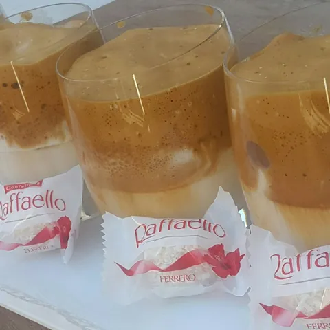 Dalgona coffee