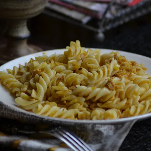 Pasta sa tunjevinom