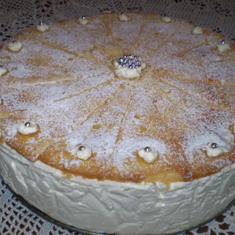 Torta od sira i slatkog vrhnja