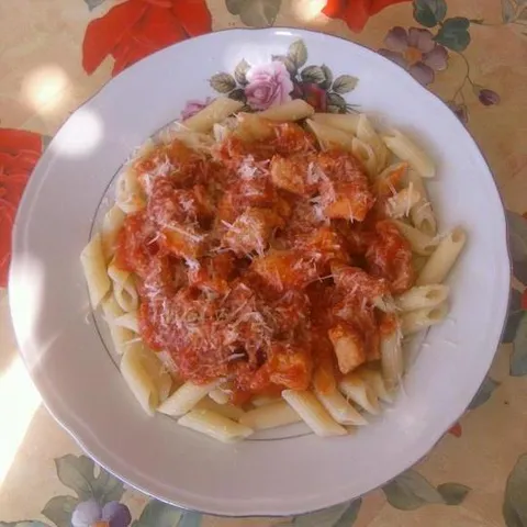 Tjestenina u umaku od rajčice