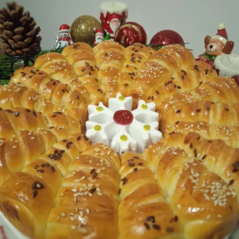 Praznična Kuglof Pogača (sa sir)