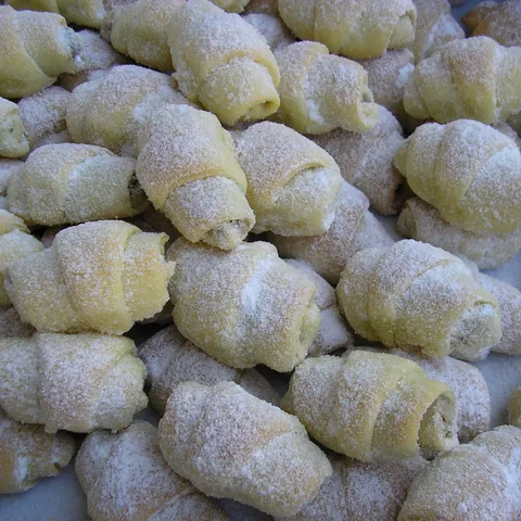 Kiflice sa orasima
