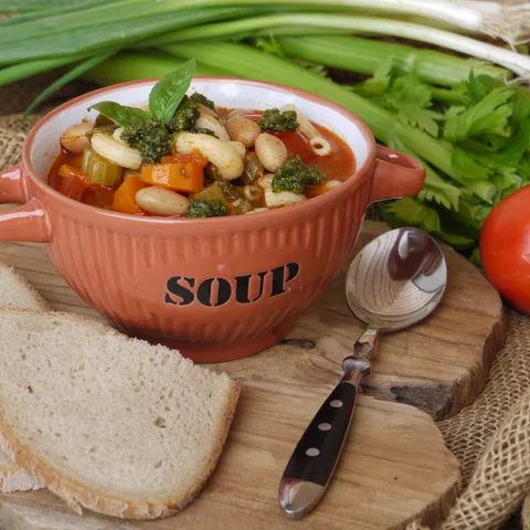 Minestrone sa pestom