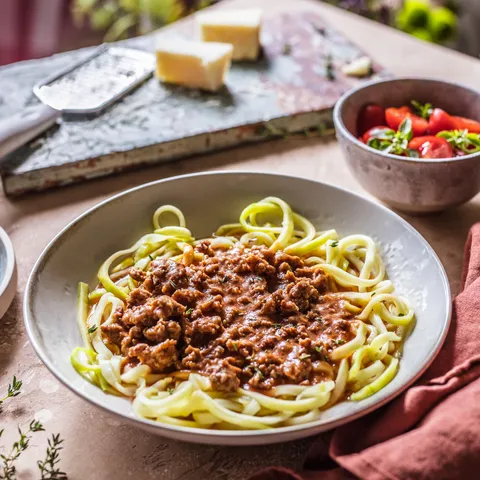 Bolognese s rezancima od tikvica