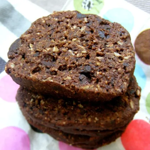 Domaći dupli čokoladni keksi kao Grancereale con fave di cacao