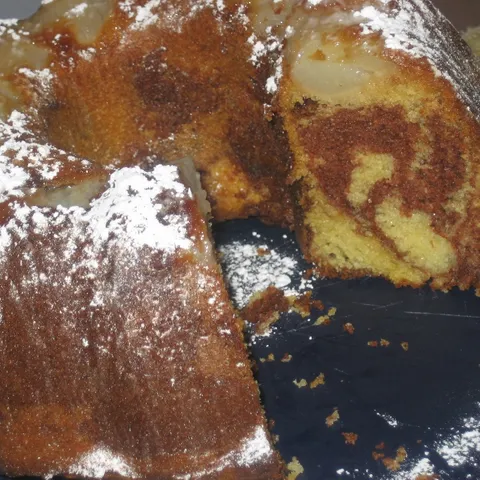 Mramorni kuglof s Nutellom i kruškama