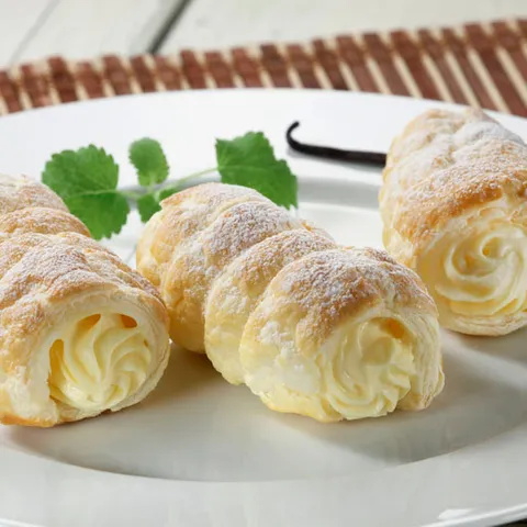 Rolice s kremom od vanilije