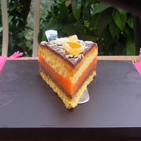 Upside down cake