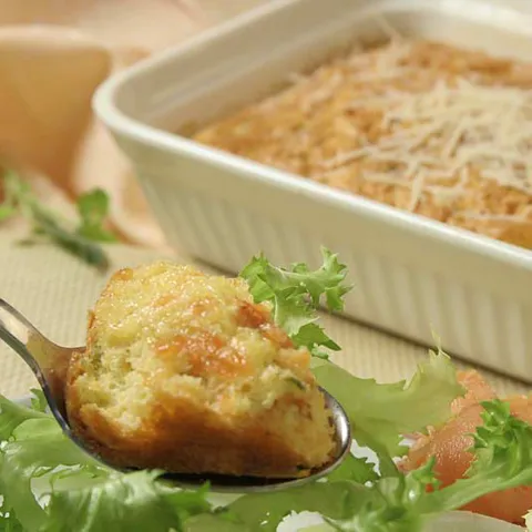 Soufflé s dimljenim lososom