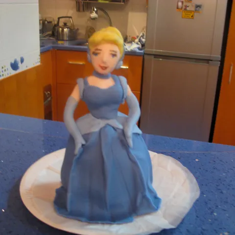 Ukrasi za torte, fondant +gumpaste, Pepeljuga