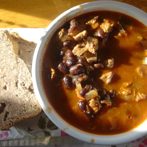 Chili con carne and cornbread (american cuisine by Tracy)