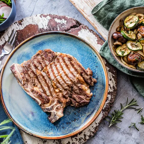 Aromatičan steak s povrćem