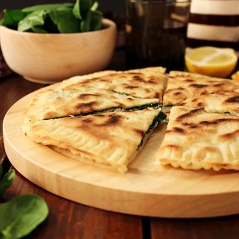 Turske palačinke – Gözleme sa špinatom i feta sirom