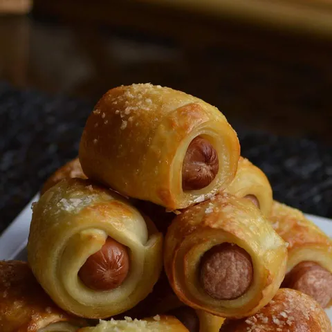 Pigs In a Pretzel Blanket