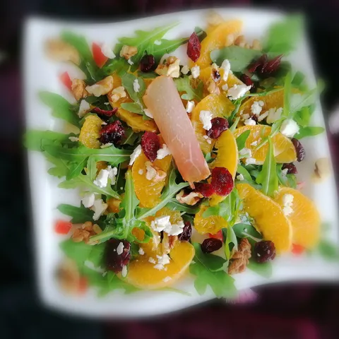 Ekstravagantna salata od rukole i narandze