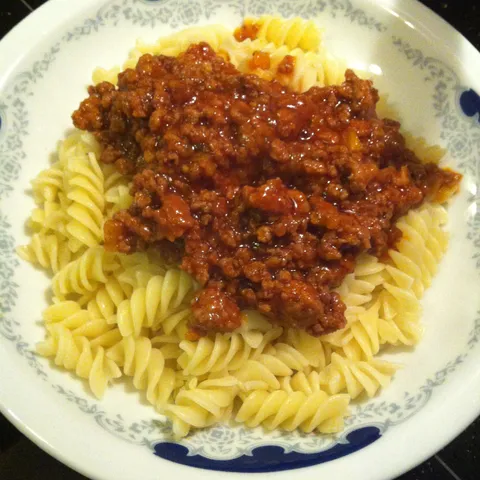Bolognese (bolonjez) umak