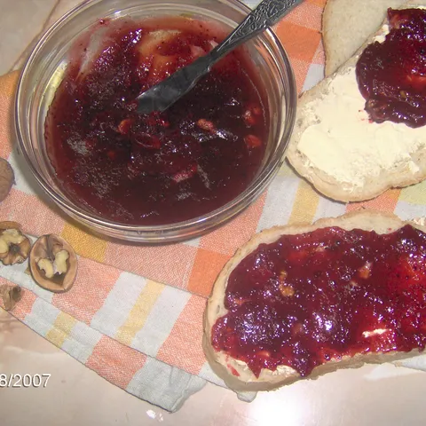 Mus od šljiva sa vanilom i orasima