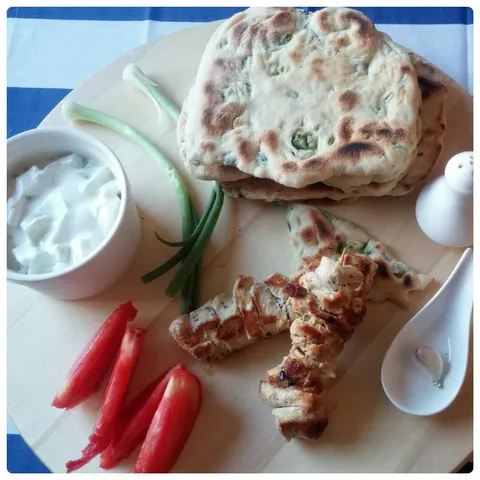Grčki pileći ražnjići