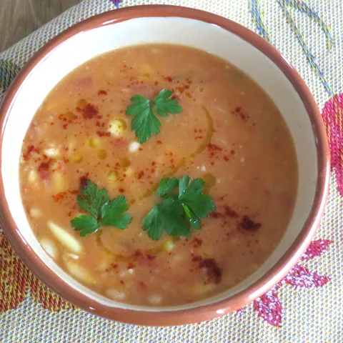 Posna čorba od graha s okusima Mediterana