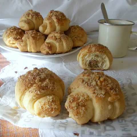 kiflice sa orasima