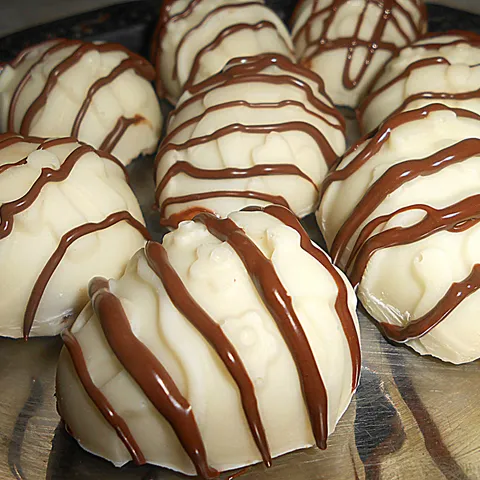 PRALINE SA LJEŠNJACIMA