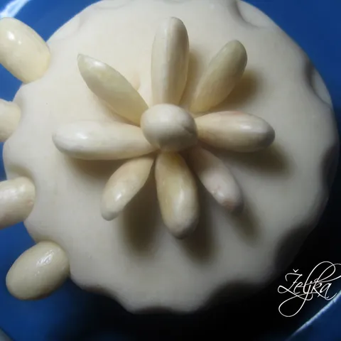 Marcipan masa by Broccoli