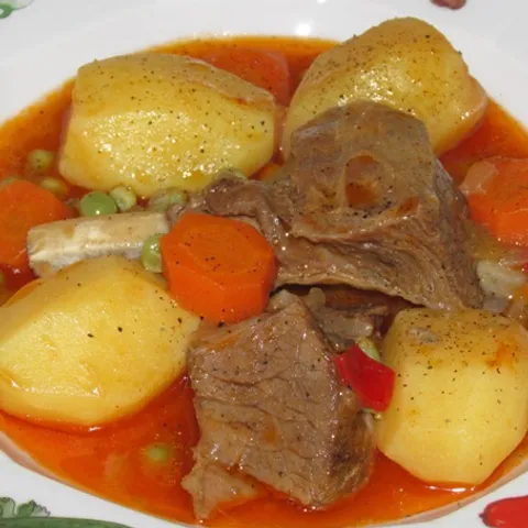 Janjetina sa povrćem