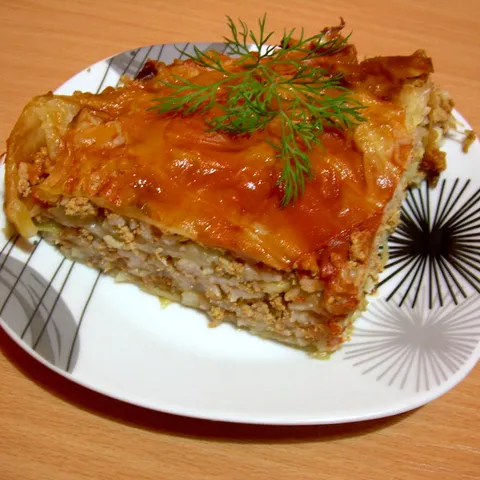 zapeceni kupus sa mlevenim mesom i pirincem