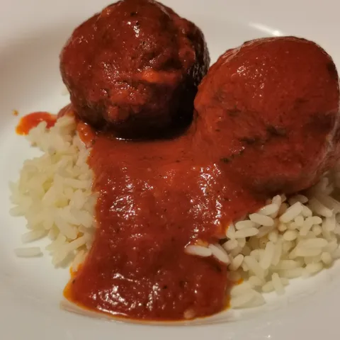 Pikant ćufte (mesne okruglice)