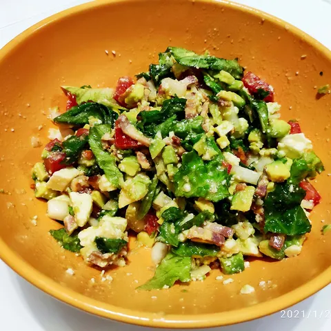 Avokado salata
