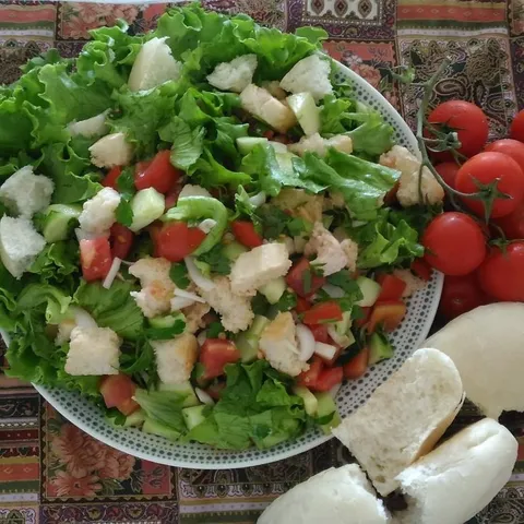 FATTOUSH SALATA