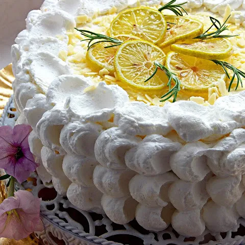 Pjenasta torta od limuna