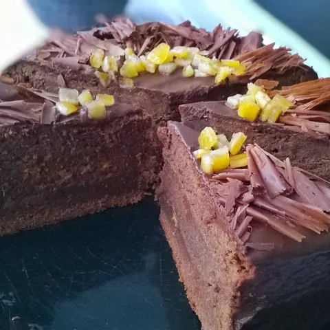 Čokoladna torta s narančama