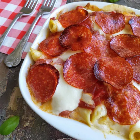 PIZZA mac and cheese