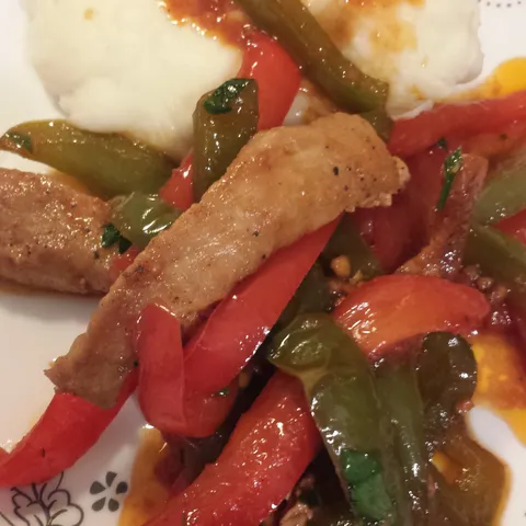Pepper steak sa svinjskim mesom