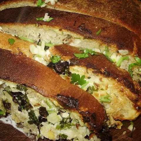 Zapeceni irski kruh s garlicom ( cesnjakom )