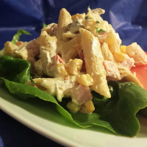 Sarena pasta salata