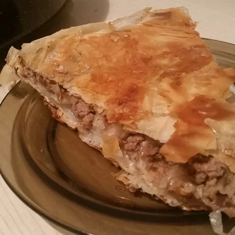 BUREK KAO IZ PEKARE