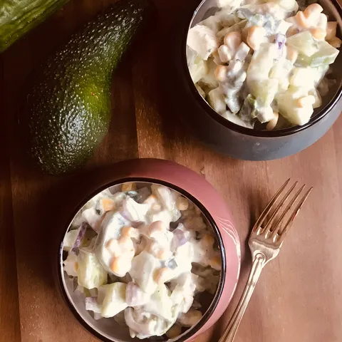 Avokado salata sa krastavicom