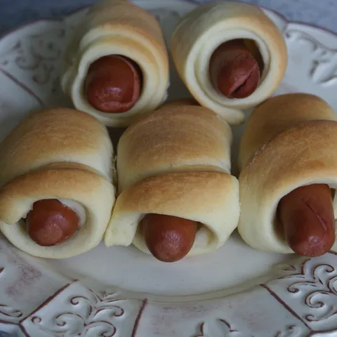 Peciva sa hrenovkama (Pølsehorn) Danski recept