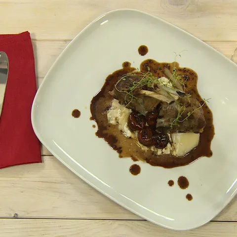Janjeći kotleti sa gratiniranim krumpirom