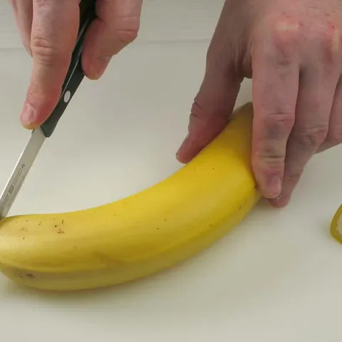 Uklanjanje bananine kore