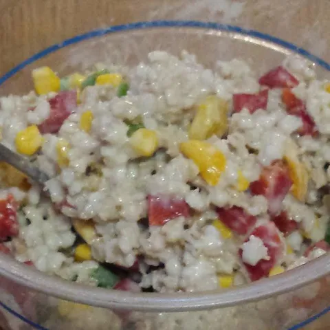 ŠARENA SALATA OD JEČMA