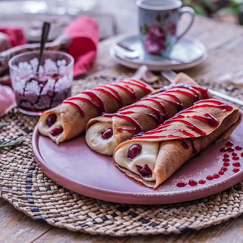 Tiramisu palačinke s višnjama
