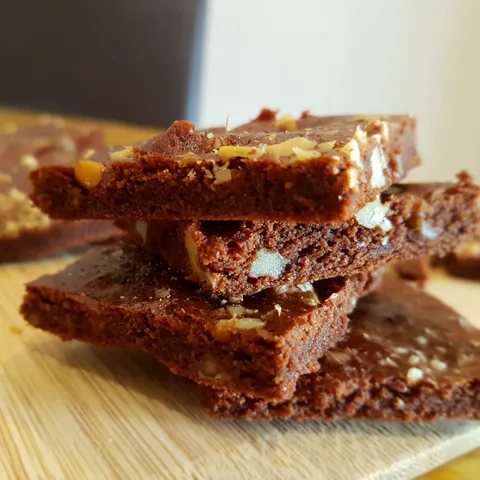 Brownie sa orasima