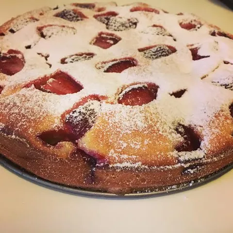Brza torta sa jagodama