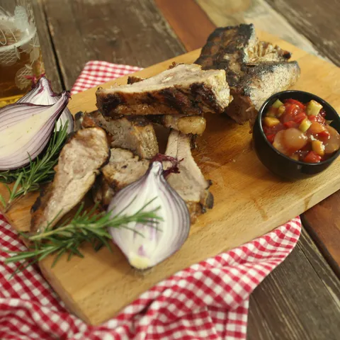 BBQ svinjska rebarca u foliji