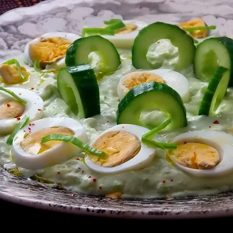 Meşhur Salatasi