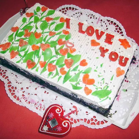 Torta od maka i ribizla za Valentinovo