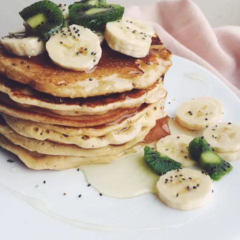Palačinke (American pancakes)